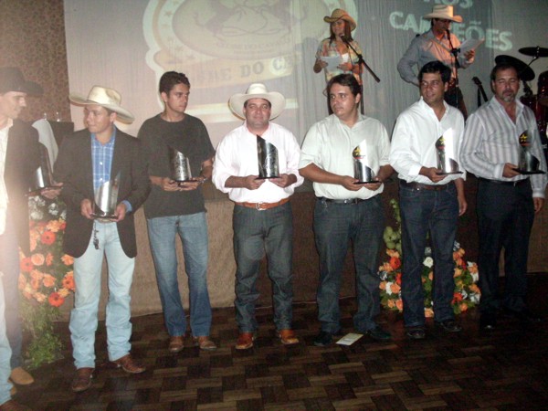 clube cavalo